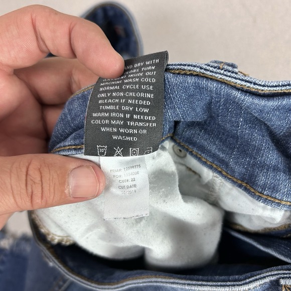 Torrid Premium Women's Jegging Jeans Blue 16R Distressed Crop 26"‎ Inseam - Picture 8 of 16